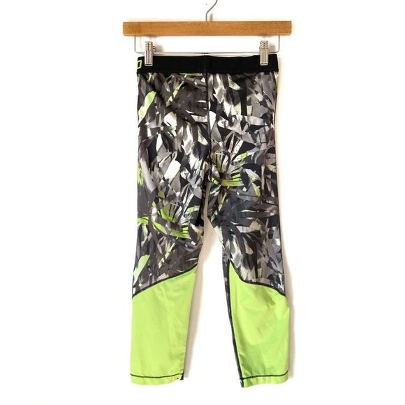 NIKE Pro Painted Palms Allover Print Capri Pant Leggings Gym Runing Compression - Picture 3 of 9